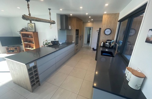 Napier House | Walk on Waterfront & big views define this newly renovated Beach House. Pets OK