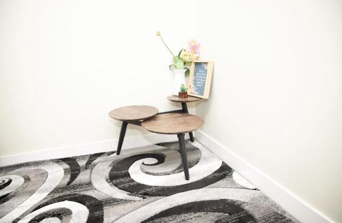 Southeast Calgary Apartment | Walk out Basement Suit