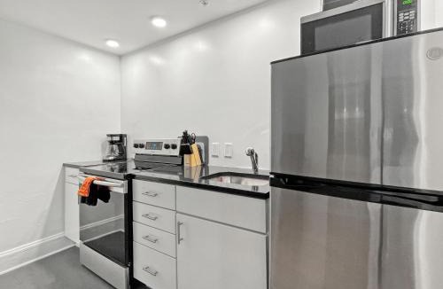 Downtown Des Moines Apartment | Walk to 3 Breweries! 1 Bed Apartment