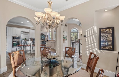 St. Tropez House | ⛱️Walk to Beach | Community Pool & Hot Tub | Casa del Mare⛱️