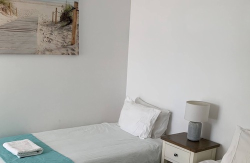 Coolangatta Resort | Walk to Beach/Restaurants. Private Ground level Courtyard. 5 Minutes to Airport