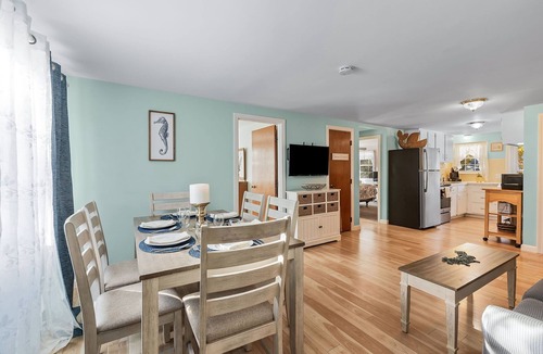 Dennis Port House | Walk to Beach, Steps from Park, Pet-Friendly & Fire Pit