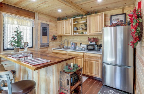 Van Buren House | Walk to Current River: Ozarks Adventure Home!
