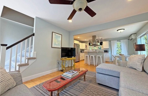 Edgartown House | Walk to Edgartown Wharf - Upgraded Vineyard Home with AC and Outdoor Shower