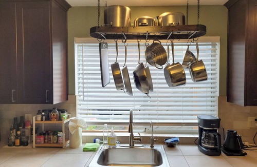 Fairmount Park House | Walk to Everything! Quick access to the beach and Downtown Seattle