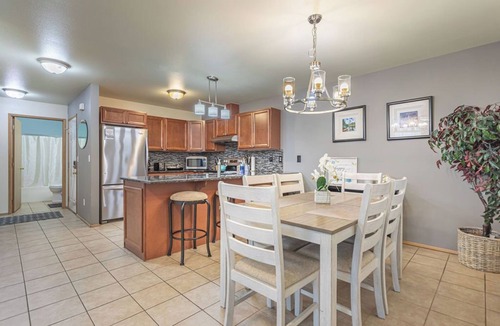 Downtown Leavenworth Condo | Walk to EVERyTHING! We Have A/C ~ Condo K2