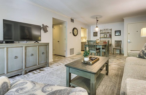Harbour Town Condo | Walk to Harbour Town: Quaint Sea Pines Gem