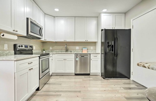 Orient Park Apartment | Walk to Hard Rock Casino: Cozy Studio!