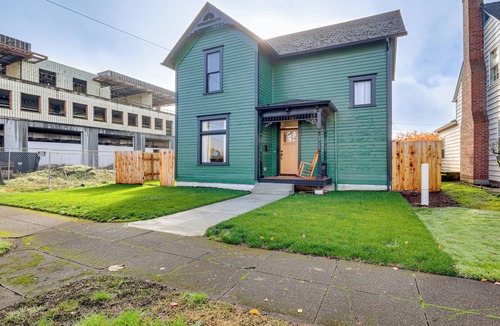 Independence Cottage | Walk to Independence Theatre: Dtwn Retreat!