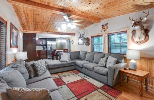 Dover House | Walk to Lake: Dover Cabin w/Views & Porch