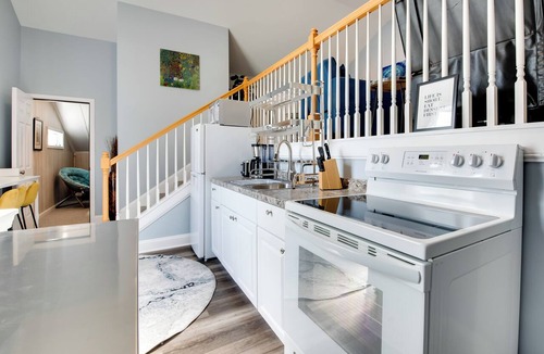 Hiram Apartment | Walk to Lake: Hiram Hideaway w/Shared Gazebo!