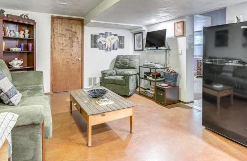 Carbondale House | Walk to Main St: Carbondale Apt w/Shared Patio