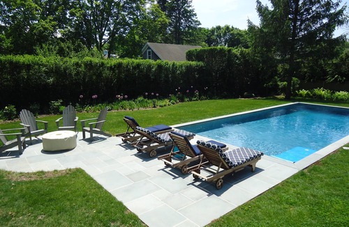 Bridgehampton Cottage | WALK TO MAIN STREET FROM HISTORIC BRIDGEHAMPTON COTTAGE