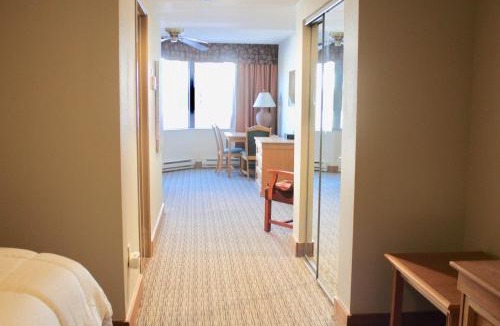 Mount Crested Butte House | Walk to Mountain Base Studio for 4 & POOL