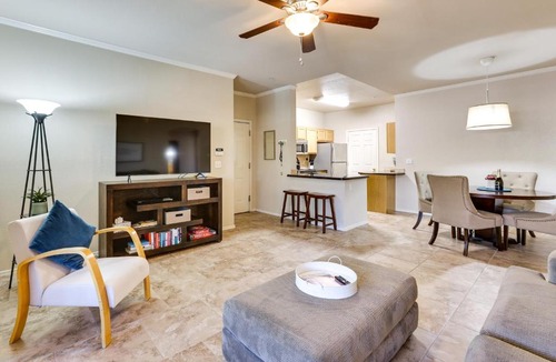 Camelback East House | Walk to Papago Park: Central Condo w/Resort Perks