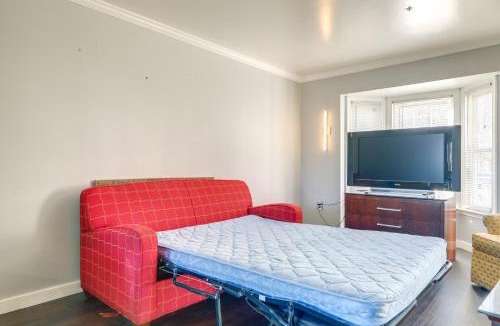 Kettering House | Walk to Red Jade Park: Upper Marlboro Townhome