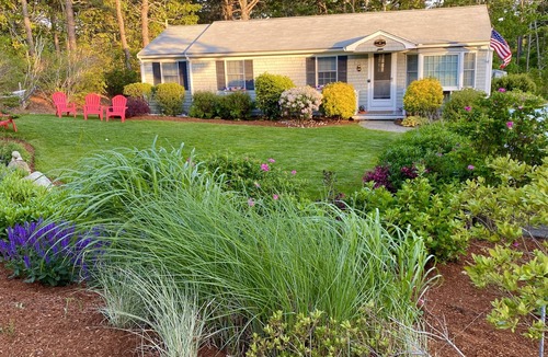 West Chatham House | Walk to Ridgevale Beach in 7 minutes, Central Air, Beautiful yard Fast Internet