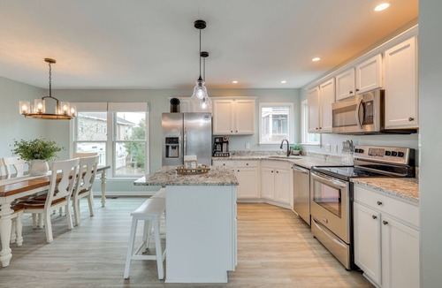 Kure Beach House | Walk to Shore: Multi-Deck Townhome in Kure Beach!