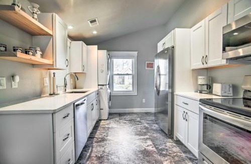 Buzzards Bay House | Walk to Shore: Updated Buzzards Bay Cottage!