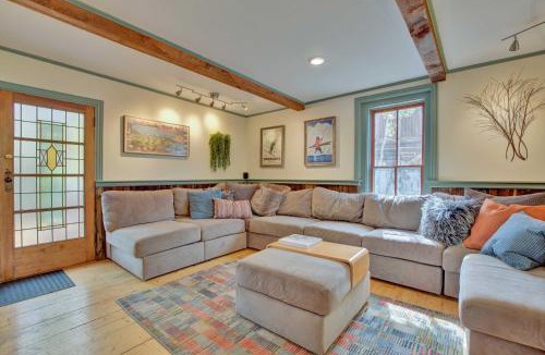 Historic District House | Walk to Ski Shuttle! Breckenridge Cabin w/Hot Tub