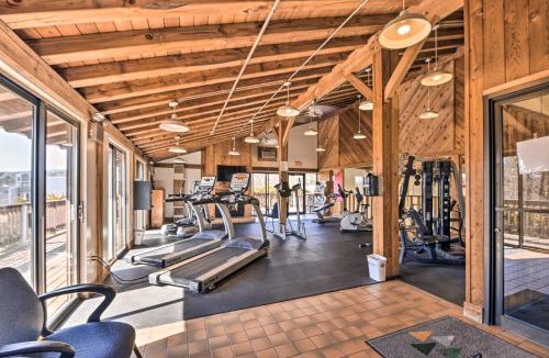 Stowe Area House | Walk to Ski Shuttle! Mountainside Resort Condo