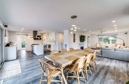 Village of Southampton House | Walk to the Village! Charming modern farmhouse.