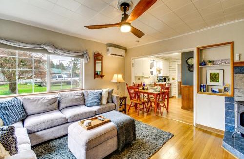 Forks House | Walk to ‘Twilight’ Sites! Forks Home w/Hot Tub