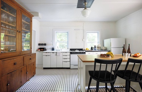 Fleischmanns House | Walk to Vly Creek: Catskills Getaway w/Porch