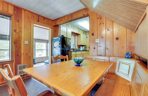 Bagley Cabin | Walk to Wyalusing Beach: Cabin w/River View!