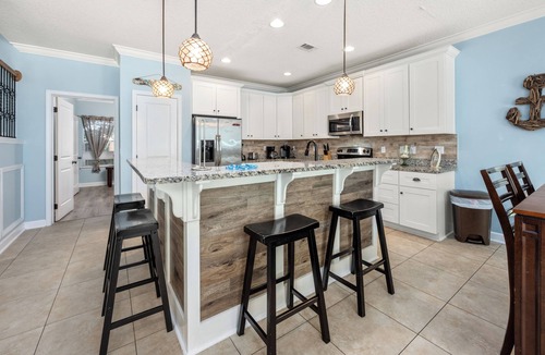 Villages of Crystal Beach House | Walk2Beach - Arcade Room - Resort Pool - Full Kitchen