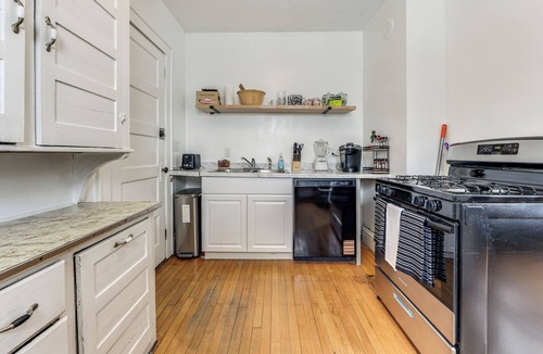 Phoenix Apartment | Walkable 3-Unit Hub: 8 Mi to Micron Technology!
