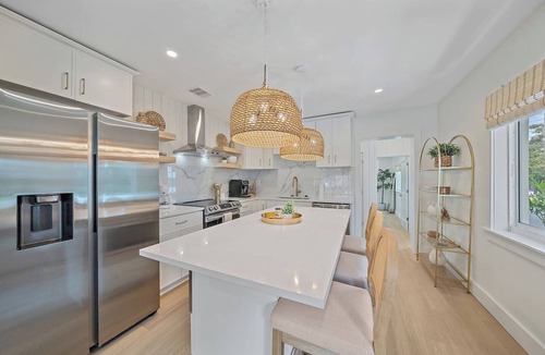 Arlington Park House | Walkable Arlington Park Retreat + Pool + Sleeps 6