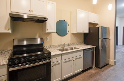 Florence Apartment | Walkable Couple’s Retreat in Downtown Florence