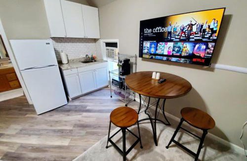 Columbus Apartment | Walkable Cozy Downtown Studio, FREE Bikes to use