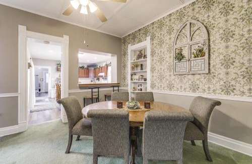 West Liberty House | Walkable Group Getaway w/Bikes in West Liberty!