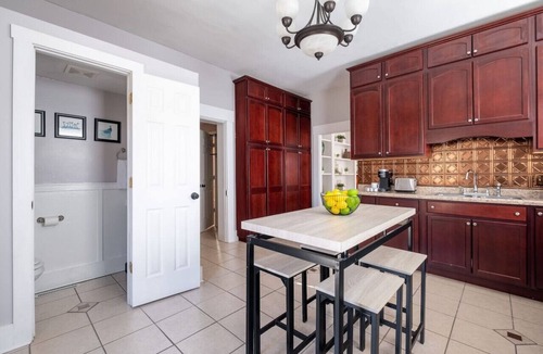 Columbus Villa | Walkable Historic Home (FREE Bikes to use)