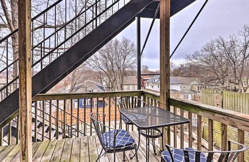 Southmoreland Apartment | Walkable KC Home Base! Near Sports Events & Fun