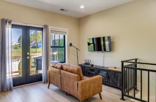 Ball Ground House | Walkable North Georgia Hideaway! Modern Suite