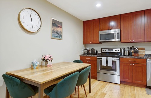 Olde Town House | Walkable Olde Town Issy Hike/Mt.Bike 5 min to I 90 Seattle/Bellevue Snoq Casino