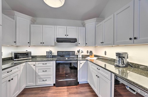 Sodus Point House | Walkable Sodus Point Retreat < 1 Mi to Lake