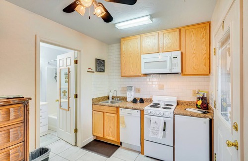 Casas Adobes West Apartment | Walkable Studio w/Patio in Tucson!