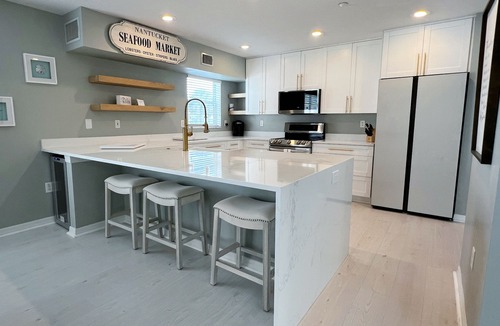 Indian Rocks Beach Condo | Walkable to the Best Eats of IRB! Family Sized Indian Rocks Beach Condo