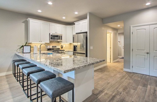 Cave Creek House | Walkable Townhome w/Pool Access in Cave Creek!