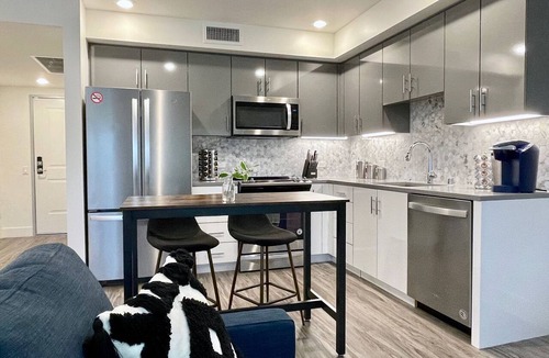 Walnut Creek Apartment | Walkable Walnut Creek with Rooftop Hot Tub