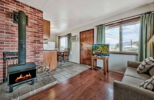 Bridgeport Hotel | Walker River Lodge