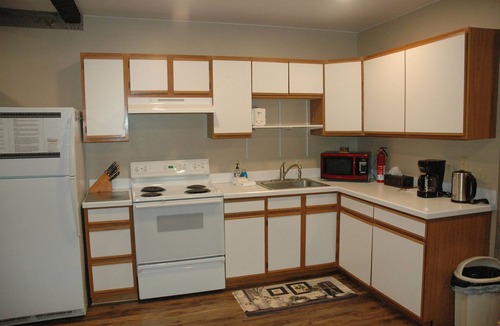 Cody House | Walking Deer- Secluded Cabin Near Cody, Wyoming & Yellowstone with Mountain and Lake Views