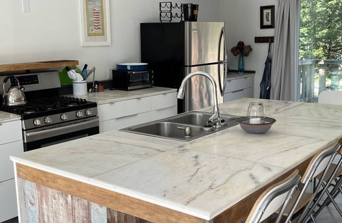 East Hampton North House | Walking distance to East Hampton village