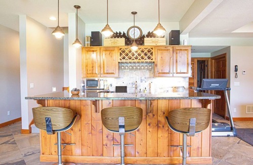 McHenry House | Walking Distance to Wisp. Spacious, 4-bedroom home in the heart of Deep Creek.