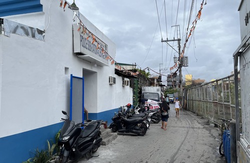 Pio del Pilar Condo | Walking Distance Very Easy To Commute Access to Jeep Train Bus & Airplane.