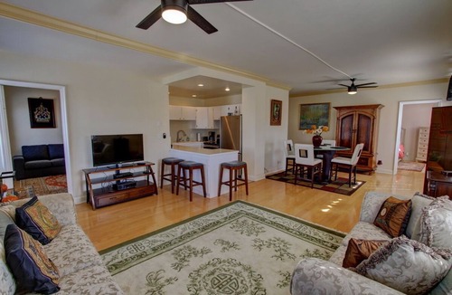Downtown Long Beach Condo | Walkscore is 98 from this 2 bed/2 bath condo in downtown Long Beach.